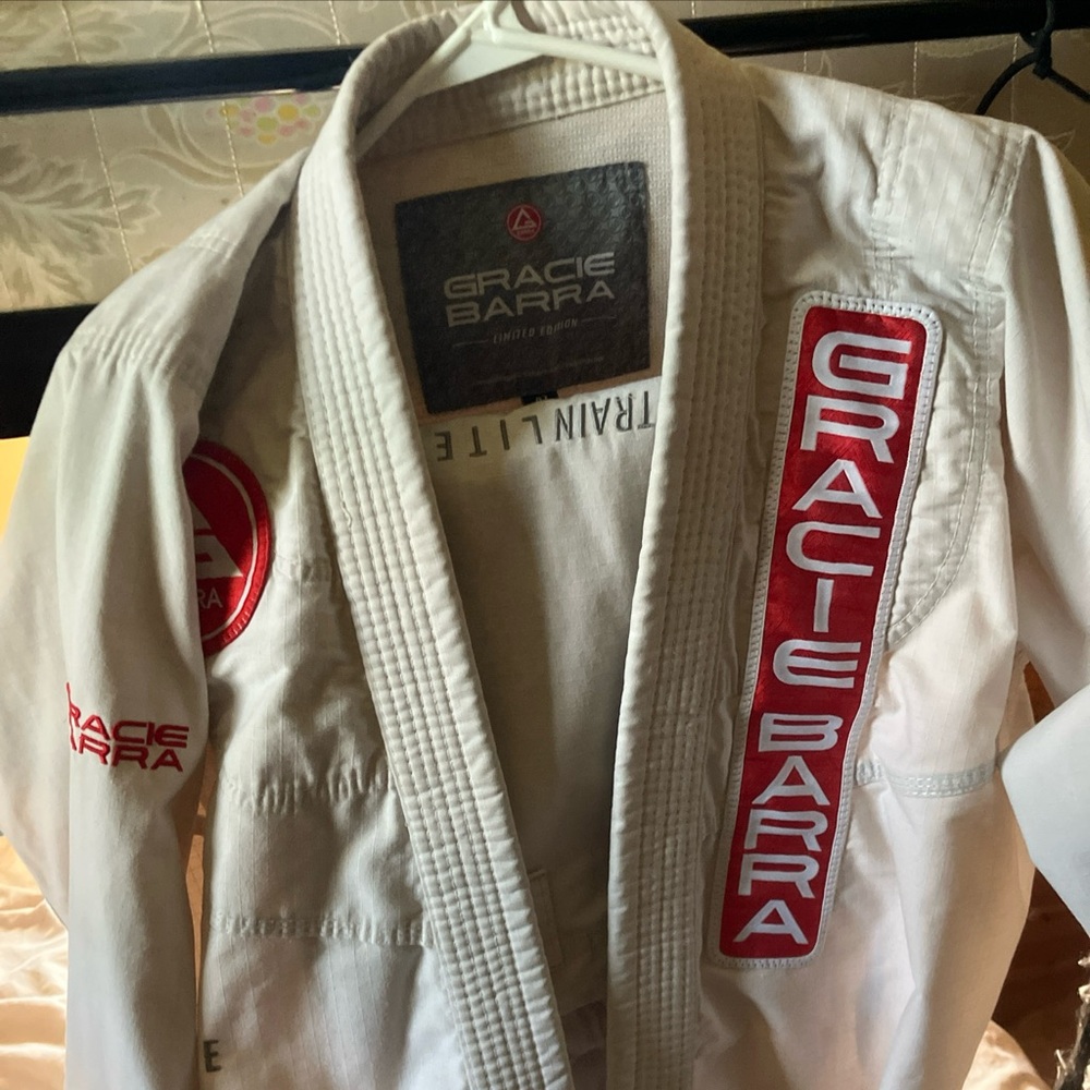 Gracie barra A1 white “tranlite” Gi